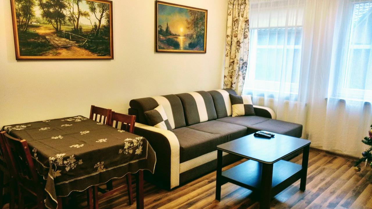 Pokoje Sylwia Z Aneksami Kuchennymi W Kazdym Pokoju Ustron Kültér fotó